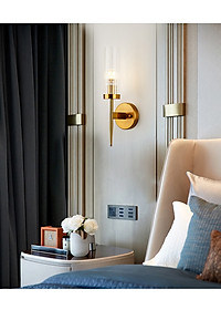 Đèn tường EORUT kiểu dáng sang trọng, tinh tế.