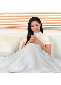 Chăn Lạnh Ice Blanket Ru9 | Mát Lạnh | Vải Sợi Tổng Hợp | 2m x 2m | Nguyên Liệu Từ Bông Microfiber | 3 Màu Sắc | Xanh Matcha, Xanh Biển, Xám