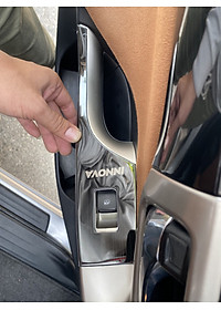 Bộ ốp nội thất dành cho Toyota Innova 2017 - 2020 mẫu titan