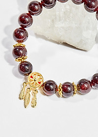 Vòng tay phong thủy nữ đá garnet charm dreamcatcher mạ vàng 24k 8mm mệnh hỏa , thổ - Ngọc Quý Gemstones