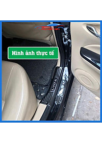 Bộ nẹp bước chân trong ngoài vân Cacbon xe Vios 2019-2020 chống trầy làm đẹp ô tô