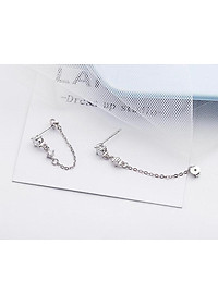 Bông tai đá kiểu dáng cá tính - vành tai tone trắng.