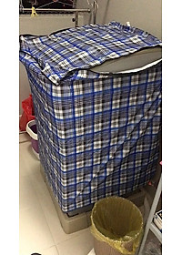 Áo bọc   máy giặt cửa trên  cho máy từ  9 -  10 kg  , vải dù siêu bền ,  thoáng khí  , chống nước  , chống bụi tốt   bảo vệ máy  khỏi mưa nắng khi để ngoài trời  ,giao màu ngẫu nhiên