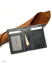 Bóp Da Đựng Thẻ ATM Nhỏ Gọn, Chất Da Pull-Up Mềm Mại, Trẻ Trung - Cá Tính, Thiết Kế Hiện Đại, Nhiều Ngăn Tiện Dụng, Đựng Thẻ Ngân Hàng, Card Danh Thiếp, Căn Cước Công Dân, Hình Lưu Niệm, Dáng Đứng - Gập 2 - Hàng Chính Hãng SAIGIO