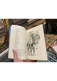 (Bestseller hài hước SỐ MỘT nước Anh của David Walliams) NHÓC TÌ TỶ PHÚ – Tony Ross minh họa – Seal dịch – Nhã Nam – NXB Hội nhà văn (Bìa mềm)