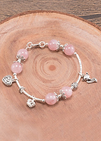 Vòng tay thạch anh hồng phối charm hồ ly bạc (10mm) Ngọc Quý Gemstones