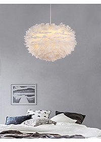 Đèn chùm CROWIT lông vũ cao cấp kiểu dáng độc đáo, sang trọng với 3 cế độ ánh sáng - kèm bóng LED chuyên dụng.