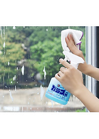Chai Xịt Vệ Sinh Kính Rocket Kobini Nhật Bản (300ml)