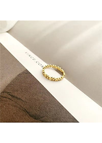 Nhẫn nữ titan không đen bản nhỏ 