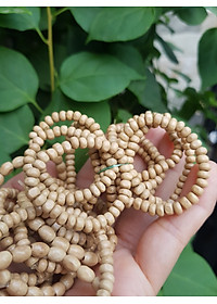 Vòng dâu tằm cho bé sơ sinh  vòng cho cả bé trai và bé gái  Ông bà xưa cho bé đeo vòng dâu tằm tốt, giúp cho bé ngủ không bị giật mình, bụ bẩm ngoan ạ