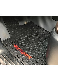 Thảm sàn, lót sàn cao su 3D không mùi Cao cấp dành cho xe Toyota Fortuner 2017-2019