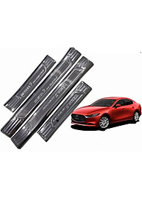 Ốp bậc cửa , nẹp bước chân mazda 3 2020-2022 cao cấp -mẫu Titan 8 chi tiết