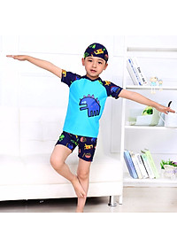 Bộ Đồ Bơi Khủng Long Xanh Dành Cho Bé Trai CaoTừ 85cm - 125cm chất vải Polyeste thân thiện với trẻ em, mau khô, thấm hút mồ hôi tốt, thiết kế thời trang bắt mắt - Tặng kèm nón bơi vải cùng màu
