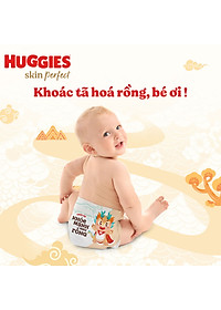 Tã quần Huggies Skin Perfect phiên bản Rồng giới hạn Super Jumbo XL52+6 miếng với 2 vùng thấm giảm kích ứng da