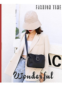 Túi đeo chéo nữ phong cách dễ thương – BEE GEE DCNU1083