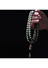 VÒNG CHUỖI 108 HẠT GỖ ĐÀN HƯƠNG XANH 8mm PHỐI KINH LUÂN KHẮC LỤC TỰ OM MANI