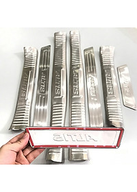 Bộ Ốp bậc cửa, Nẹp bước chân INOX dành cho xe Toyota Altis 2016-2019 - Bên trong
