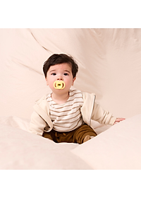 Ty ngậm silicon siêu nhẹ cho bé Tommee Tippee Ultra Light 0-6 tháng (vỉ đôi)