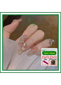 NAIL ĐÍNH ĐÁ CHO MÓNG DÀI SIÊU SANG CHẢNH  Bộ sưu tập do Mê Ly đăng   Lemon8