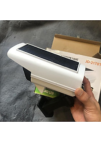 Đèn năng lượng mặt trời mô hình camera chống nước