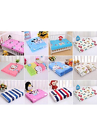 Tấm Lót Chống Thấm 3 Lớp Hàng Cao cấp dành cho bé (Giao màu ngẫu nhiên)