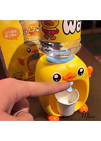 Bình Nước Mini Kèm Cốc Vui Nhộn Dành Cho Bé Thiết Kế Hình Con Vịt Hot Của Năm