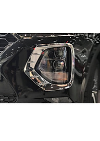 Bộ ốp đèn gầm bảo vệ, trang trí mạ Crom cho Hyundai Santafe 2019