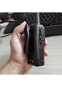 Bộ đàm Motorola GP-328Plus phiên bản nhỏ gọn. Công suất lớn 5W giúp phá vật cản tốt, đàm thoại liên tục 16 giờ – Hàng nhập khẩu