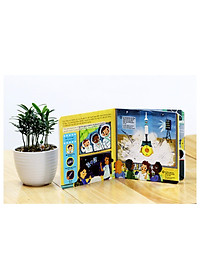 Sách Tương Tác - Sách Chuyển Động - First Explorers - Astronauts - Nhà Du Hành Vũ Trụ