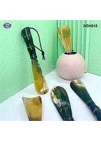 Đón giày bằng sừng tay cầm đốt trúc VIP (Dài 20cm) DGH912 - Chuyên dụng cho giày cao cấp - Cho giày Nam & Nữ - Product of HAHANCO