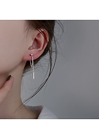 Bông tai xích mỏng thả thanh Titan chữ nhật năng động thu hút