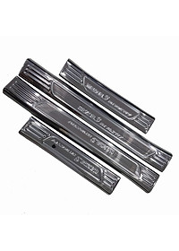 Ốp bậc cửa , nẹp bước chân mazda 3 2020-2022 cao cấp -mẫu Titan 8 chi tiết