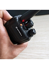 Bộ đàm Motorola GP-328Plus phiên bản nhỏ gọn. Công suất lớn 5W giúp phá vật cản tốt, đàm thoại liên tục 16 giờ – Hàng nhập khẩu