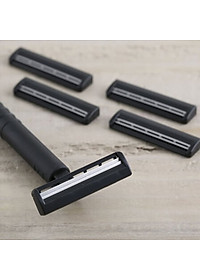 Dao Cạo Râu 2 Lưỡi Kép Thân Nhựa Kai 003309 (Set 1 Thân 5 Lưỡi Dao)