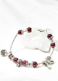 Vòng tay đá garnet ngọc hồng lựu phối vỏ sò Ngọc Quý Gemstones