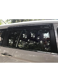 Bộ nẹp viền chân kính INOX dành cho xe Mitsubishi Xpander