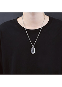 Vòng cổ lưỡi lam titan