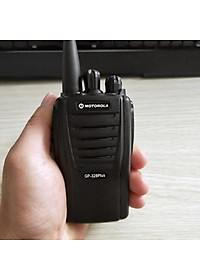 Bộ đàm Motorola GP-328Plus phiên bản nhỏ gọn. Công suất lớn 5W giúp phá vật cản tốt, đàm thoại liên tục 16 giờ – Hàng nhập khẩu