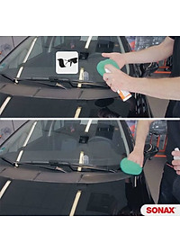 Chai xịt làm sạch và bảo dưỡng nhựa trong và ngoài xe Sonax 380041 dung tích 300ml