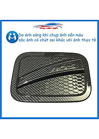 Ốp nắp bình xăng Vios 2019-2020 vân cacbon chống trầy trang trí ô tô