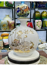 Bình hút tài lộc phong thủy Sen vàng phú quý vẽ vàng 24k, gốm sứ Bát Tràng cao cấp (H26xD24cm)