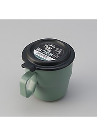Cốc uống nước kèm nắp liền màu xanh nội địa Nhật Bản