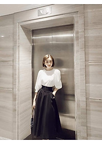 Áo Cổ Tròn Tay Bo Hella