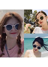Kính dâm đi biển nhiều màu - Nhiều màu lựa chọn