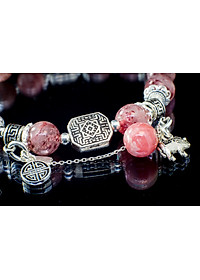 Vòng tay phong thủy Thạch anh dâu tây mix đá Đào hoa cho mạng Hỏa - Thổ, đá thiên nhiên AAAA