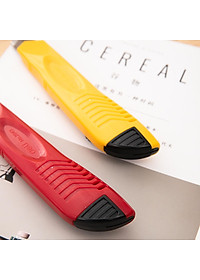 Dao rọc giấy Deli, Vàng, đỏ - 1 cái E2043