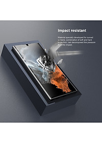 (Mua 1 tặng 1) Tấm dán màn hình curved film full viền 3D cho Samsung Galaxy S23 Ultra hiệu Nillkin Full Glue Screen Protector có độ mỏng chỉ 0.23mm, mặt vát cạnh 2.5D ôm sát toàn bộ viền, tặng kèm khung tự dán dễ dàng dán tại nhà - Hàng nhập khẩu