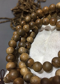 Chuỗi vòng tay trầm hương tự nhiên cao cấp 108 hạt phong cách phật giáo