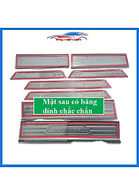 Bộ nẹp bước chân trong ngoài vân Cacbon xe Ranger 2016-2017-2018-2019-2020 chống trầy làm đẹp ô tô