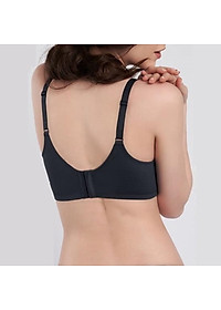 Áo lót nữ nâng ngực mút mỏng Triumph 2475  có gọng, cúp quả sâu, rộng bản lưng to 4 móc dành cho người ngực lớn